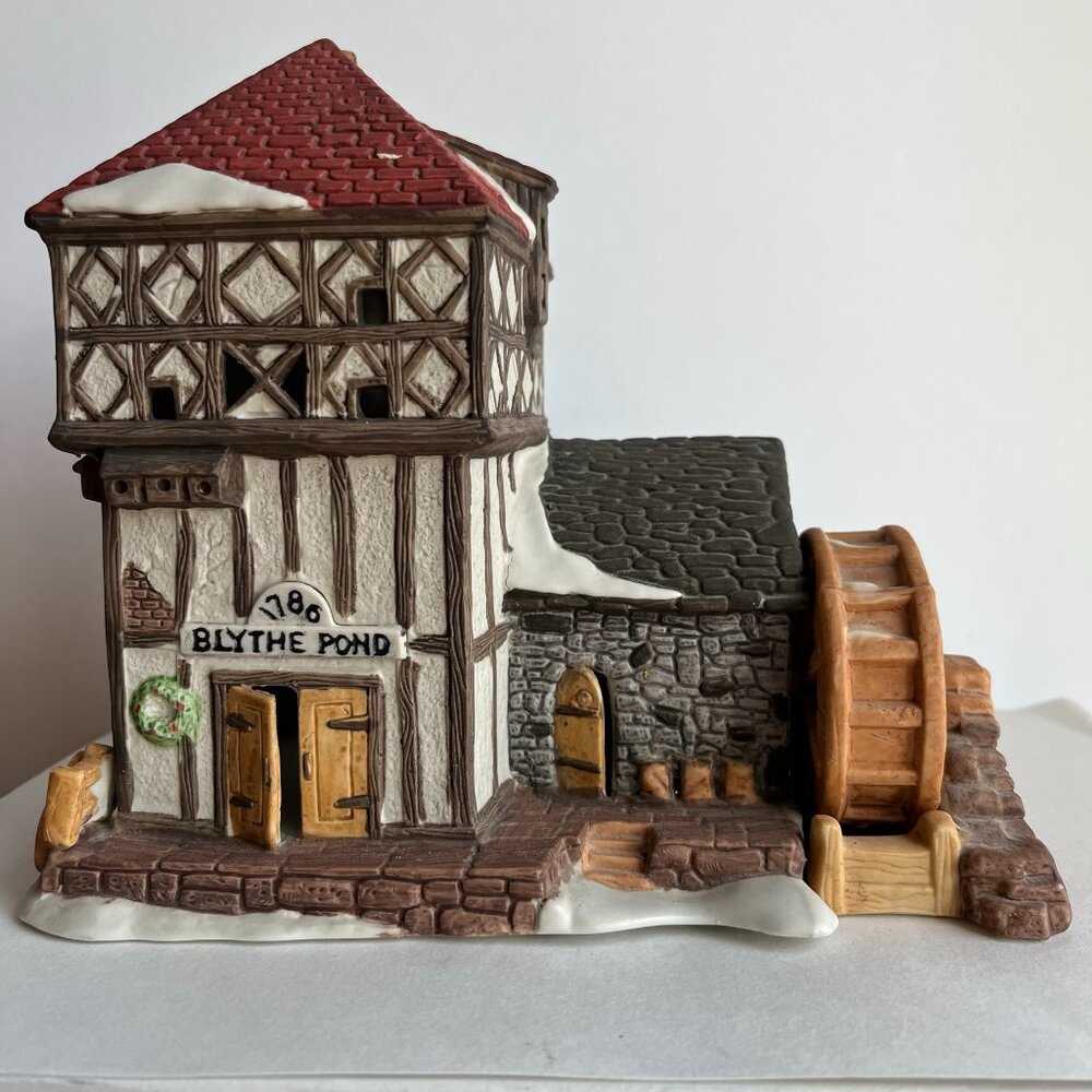 Blythe Pond Mill House - Dickens Village Series